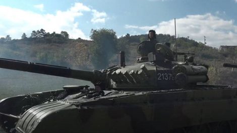 Sirplar-Kosovasinirina-yiginak-yapiyor