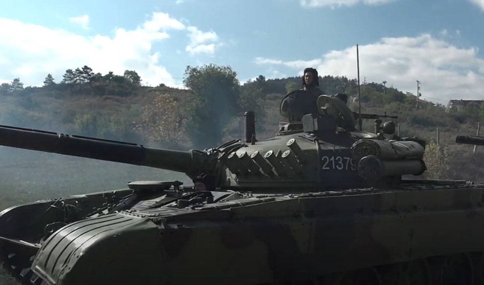 Sirplar-Kosovasinirina-yiginak-yapiyor